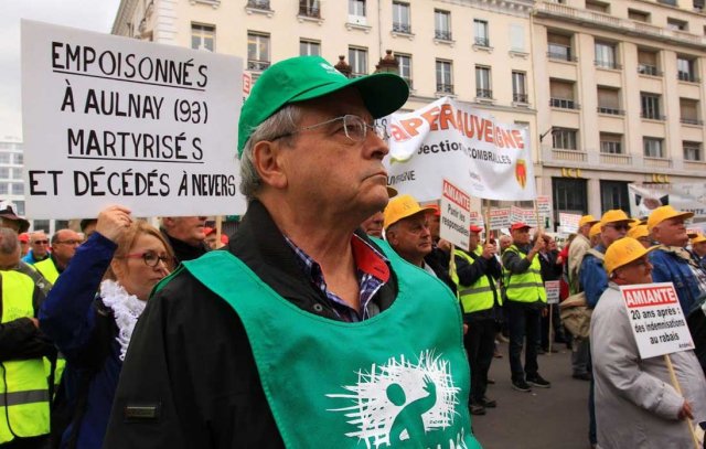 Octobre 2016 à Paris : amiante - "20 ans après, le scandale continue"